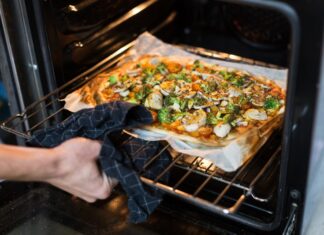 Sekrety domowego pizzaiolo – jak opanować kamień szamotowy i cyrkulację ciepła w piecu