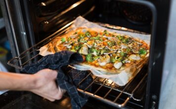 Sekrety domowego pizzaiolo – jak opanować kamień szamotowy i cyrkulację ciepła w piecu? Sekrety domowego pizzaiolo – jak opanować kamień szamotowy i cyrkulację ciepła w piecu